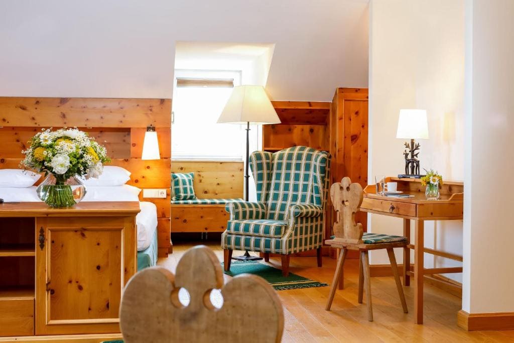 Suite room - Image 3