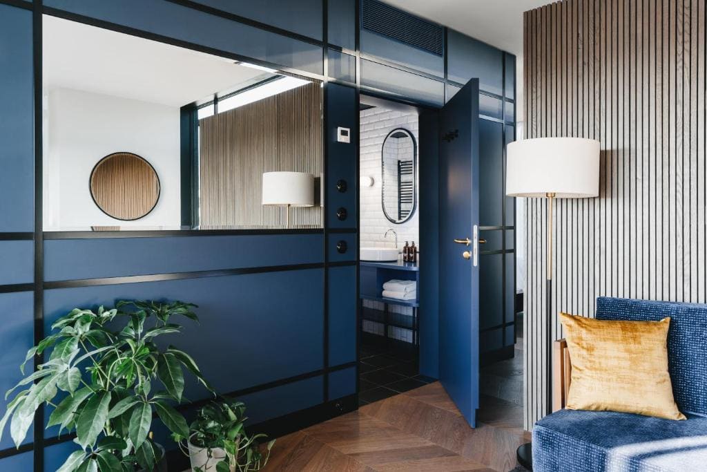 Suite with City View room - Image 2