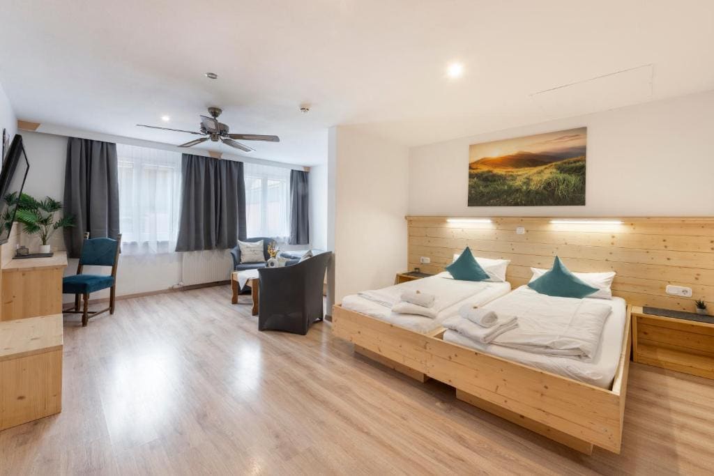 Apartment room - Image 1