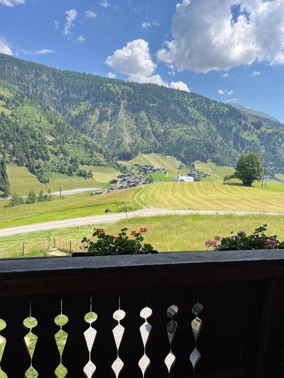 Double Room with Mountain View room - Image 1