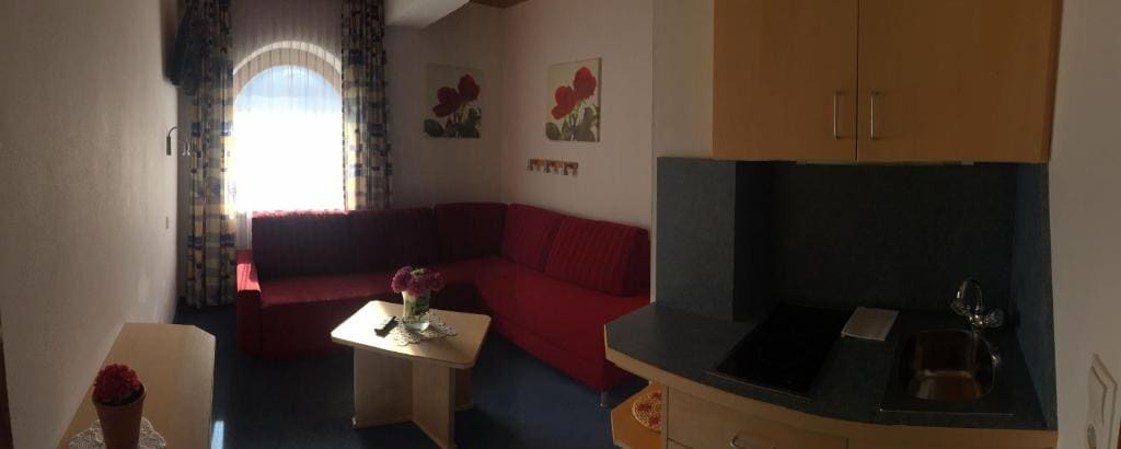 Family Room room - Image 2