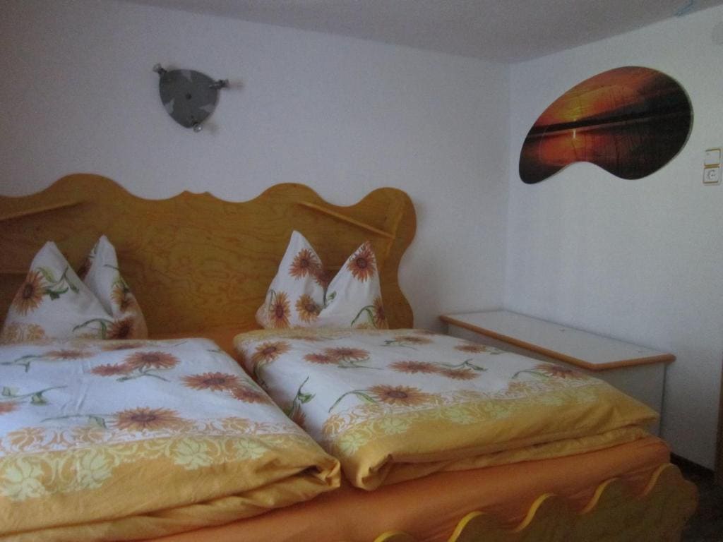 Quadruple Room with Bathroom room - Image 3