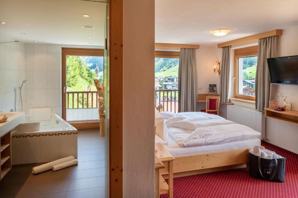 Suite room - Image 2