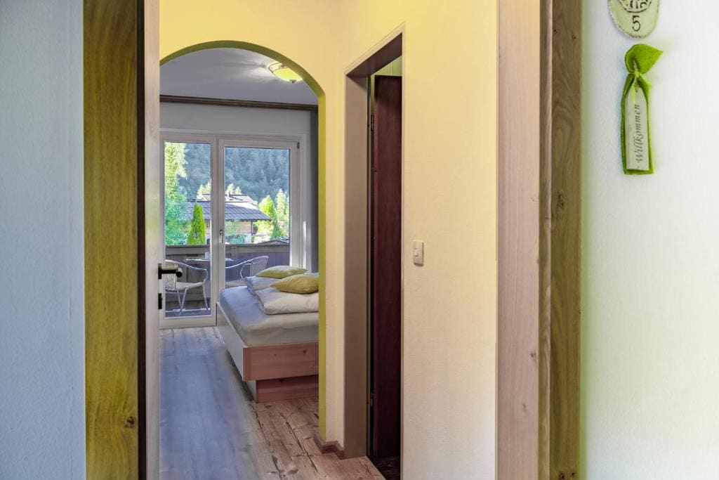Double Room with Balcony room - Image 1