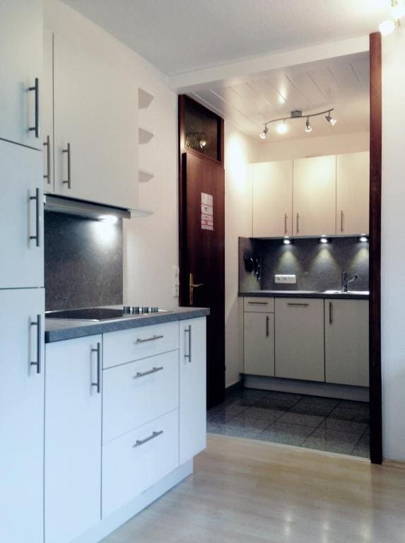 One-Bedroom Apartment with Balcony room - Image 3