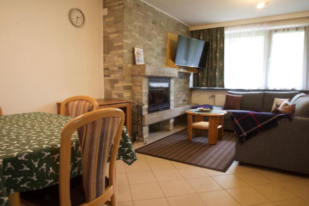 Two-Bedroom Apartment with Terrace room - Image 2