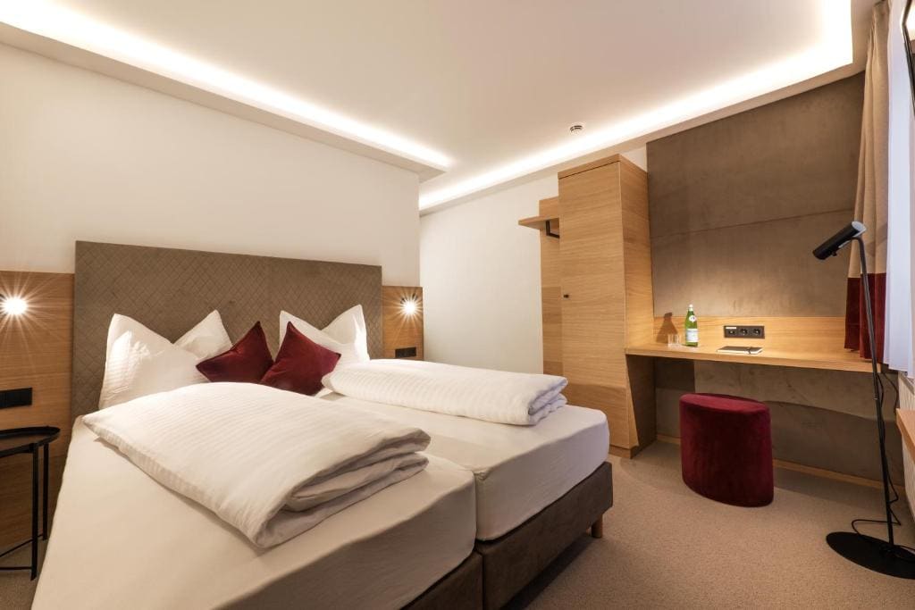 Deluxe Double Room room - Image 1