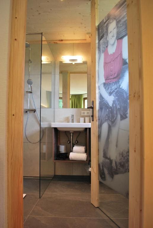 Double Room with Mountain View room - Image 2