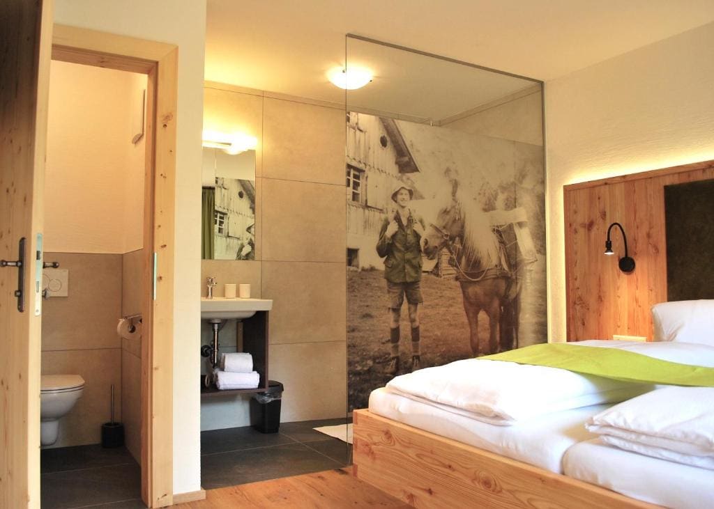 One-Bedroom Apartment room - Image 3