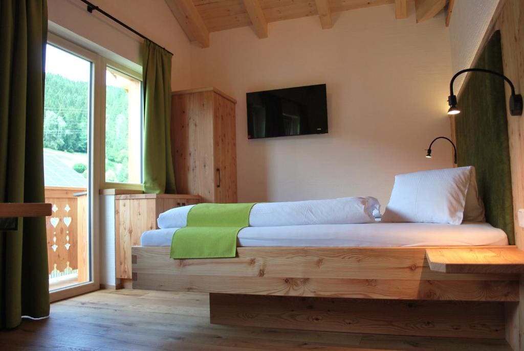 Studio with Garden View room - Image 1