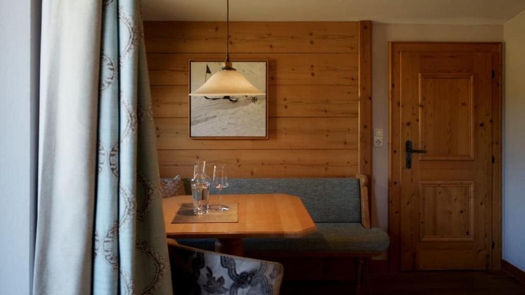 Suite with Garden View room - Image 3