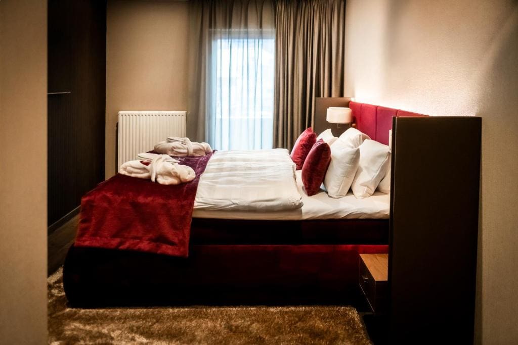 Suite with Balcony room - Image 3
