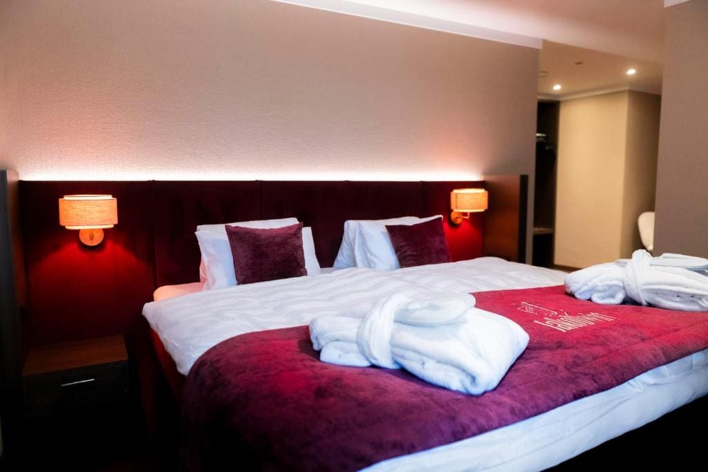 Suite room - Image 1