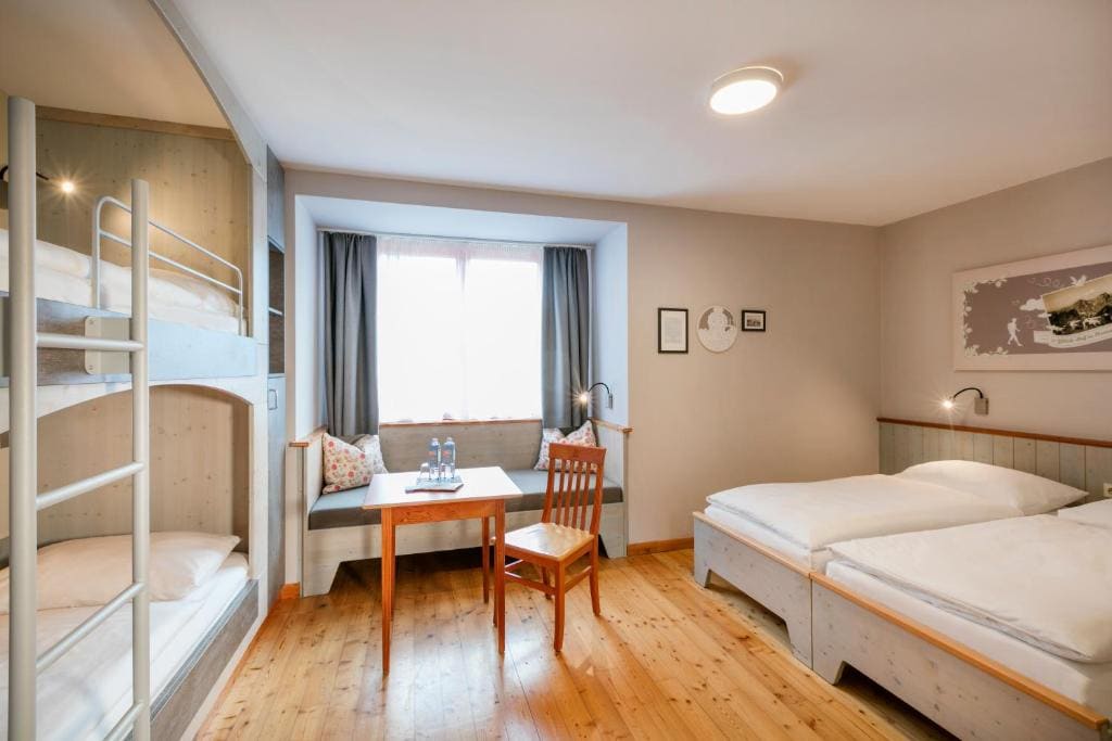 Quadruple Room room - Image 2
