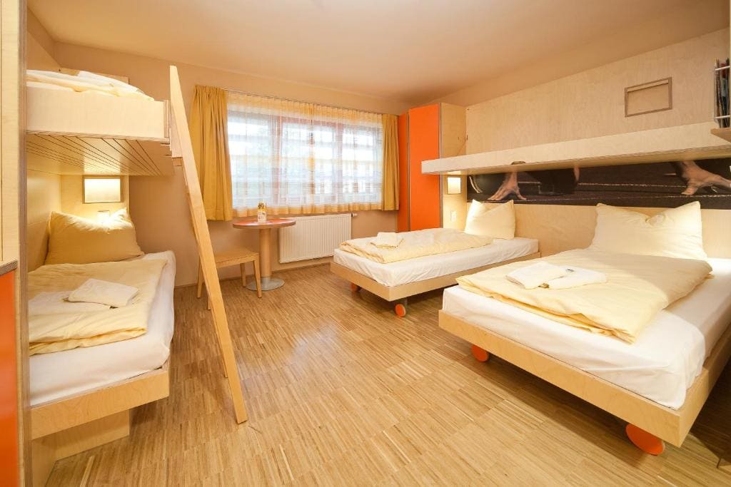 Quadruple Room room - Image 2