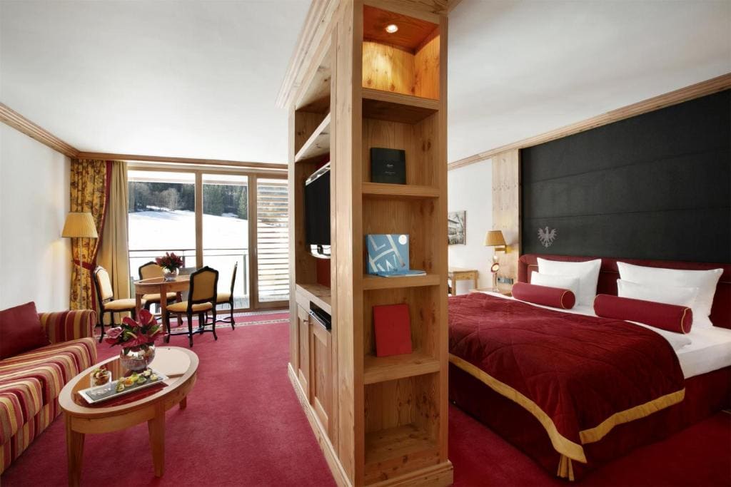 Deluxe Junior Suite room - Image 1