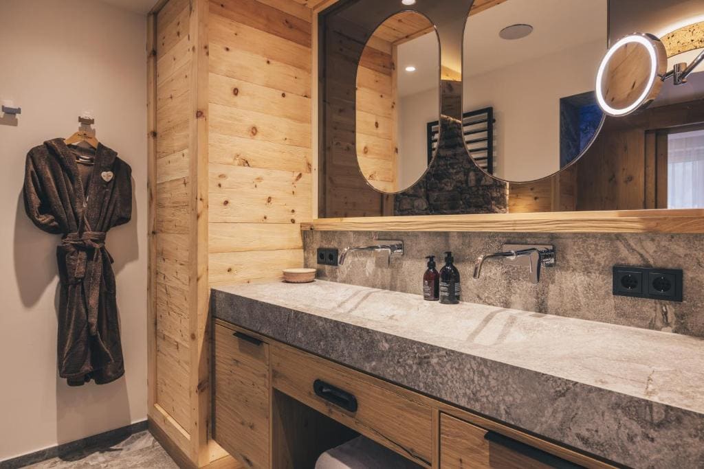 Premium Suite room - Image 1