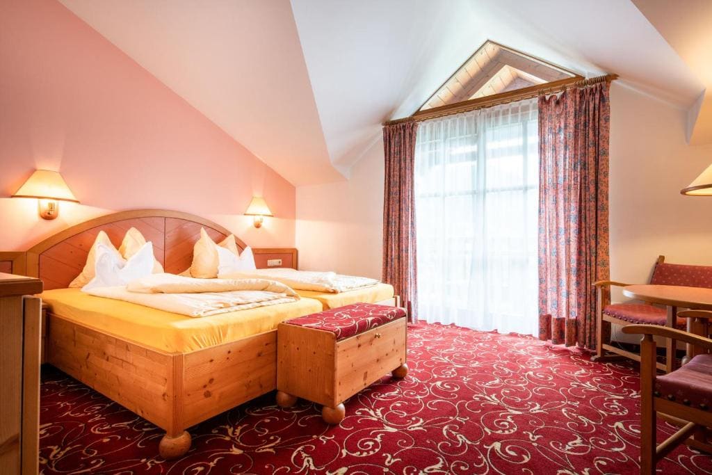 Deluxe Double Room room - Image 2