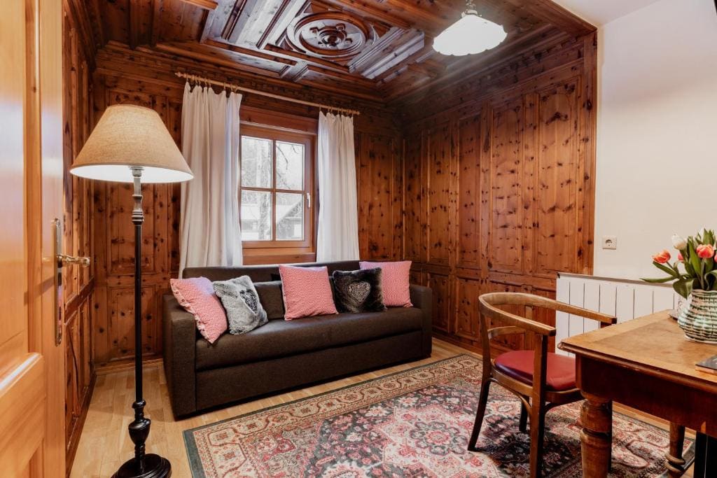 Family Room - Annex room - Image 3