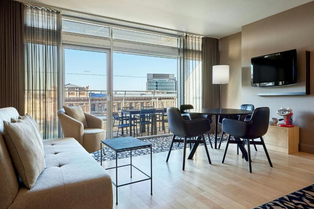 Executive Suite room - Image 2