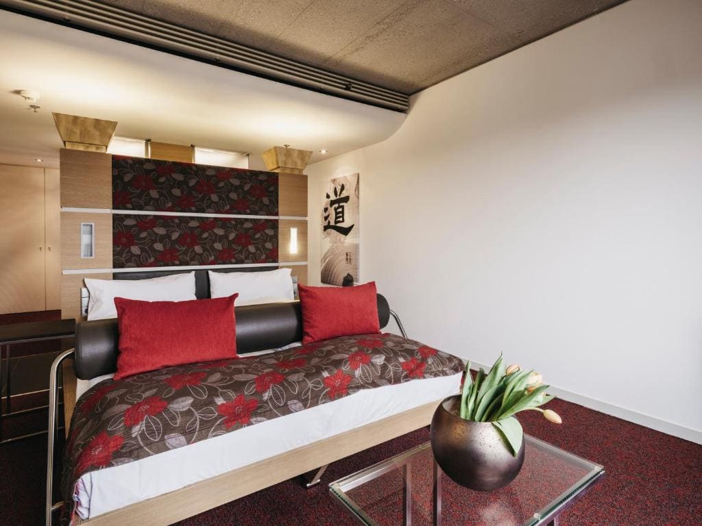 Superior Double Room with Garden View room - Image 1