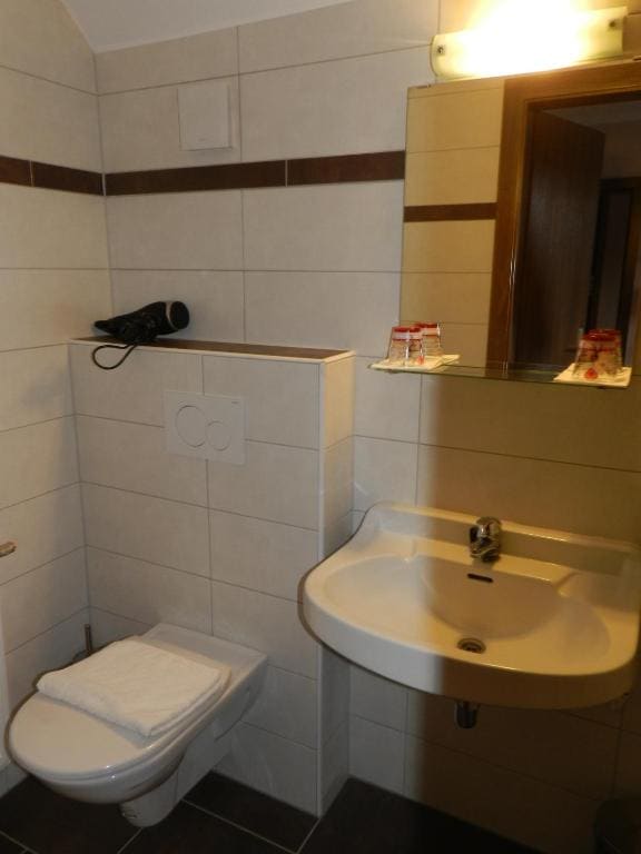 Economy Double Room room - Image 1