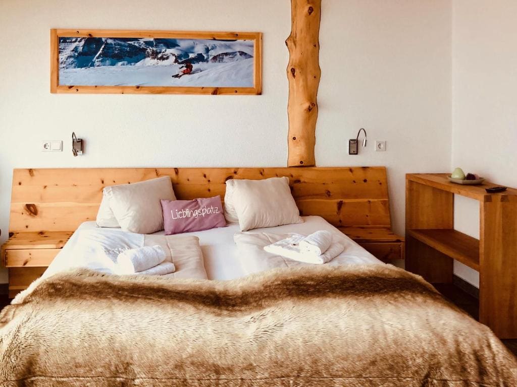Deluxe Triple Room room - Image 2