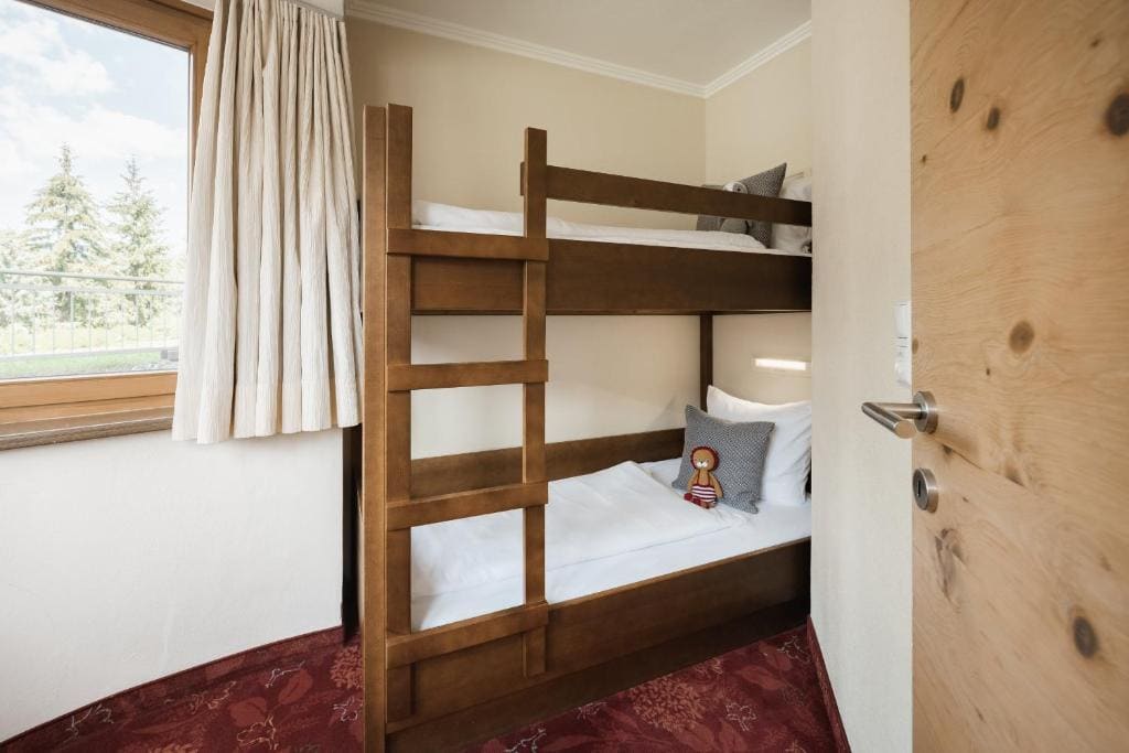 Family Room with Balcony room - Image 1