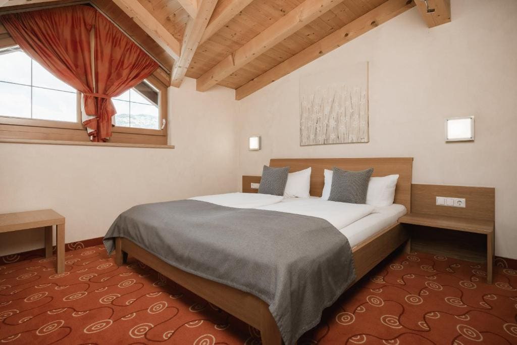 Two-Bedroom Suite room - Image 2