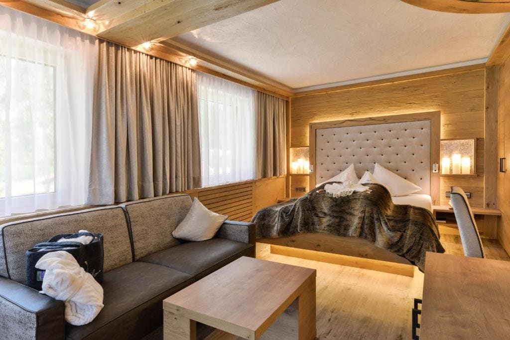 Superior Double Room room - Image 1