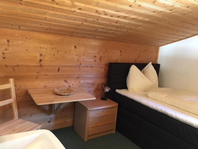 Single Room with Shared Shower and Toilet room - Image 1