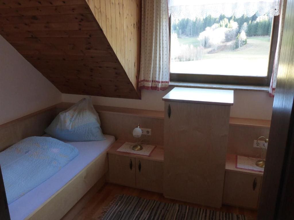 Apartment with Pool View room - Image 2