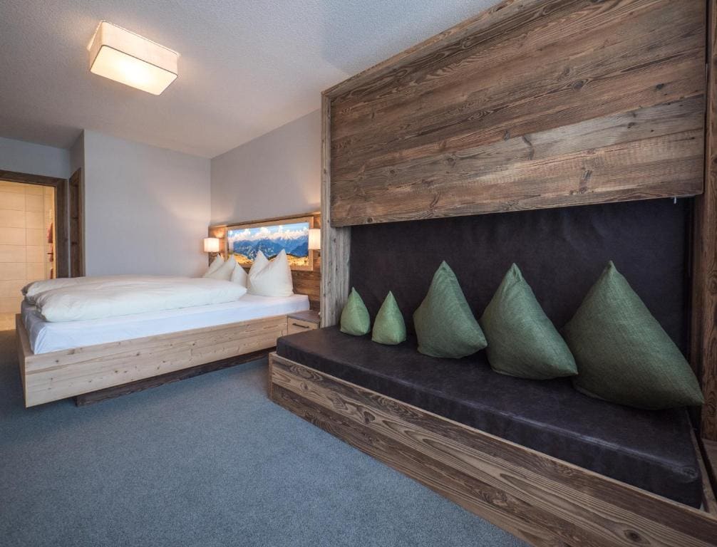 Two-Bedroom Apartment with Balcony room - Image 1