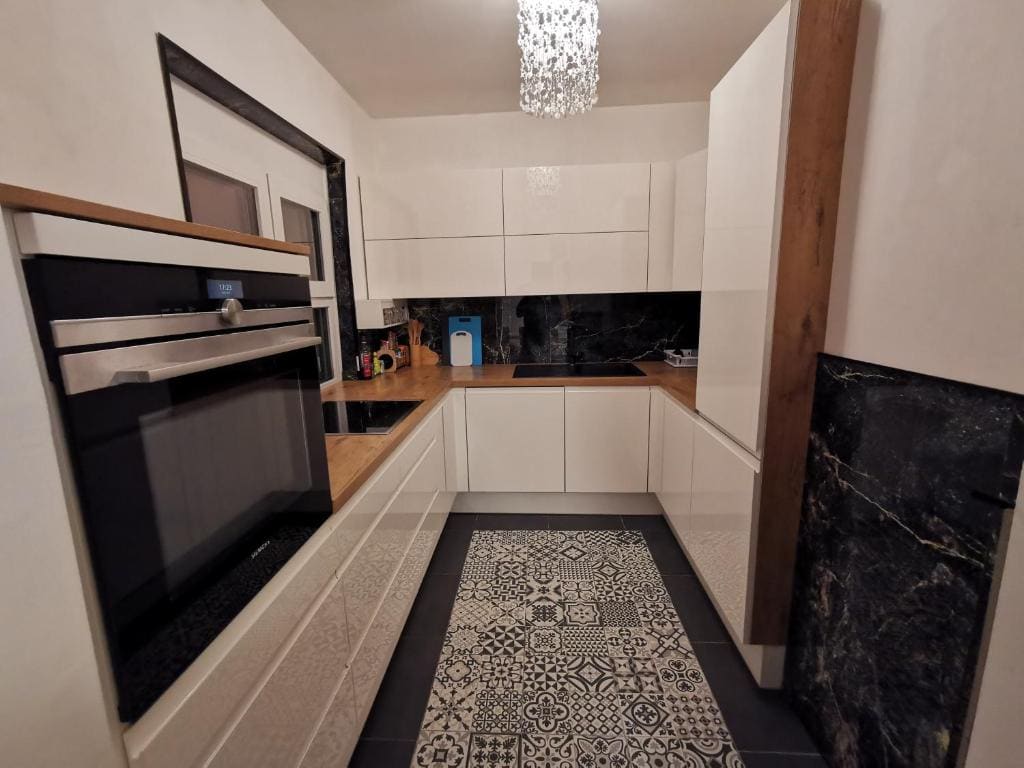 Superior Triple Room room - Image 3