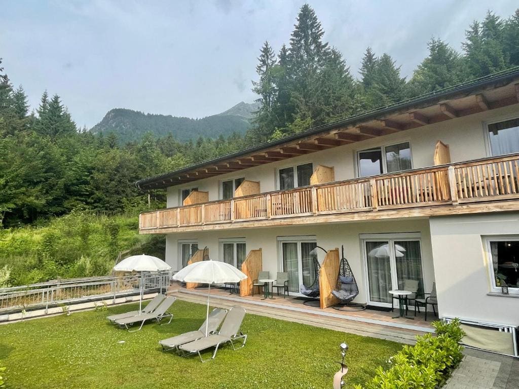 Double Room with Terrace room - Image 2