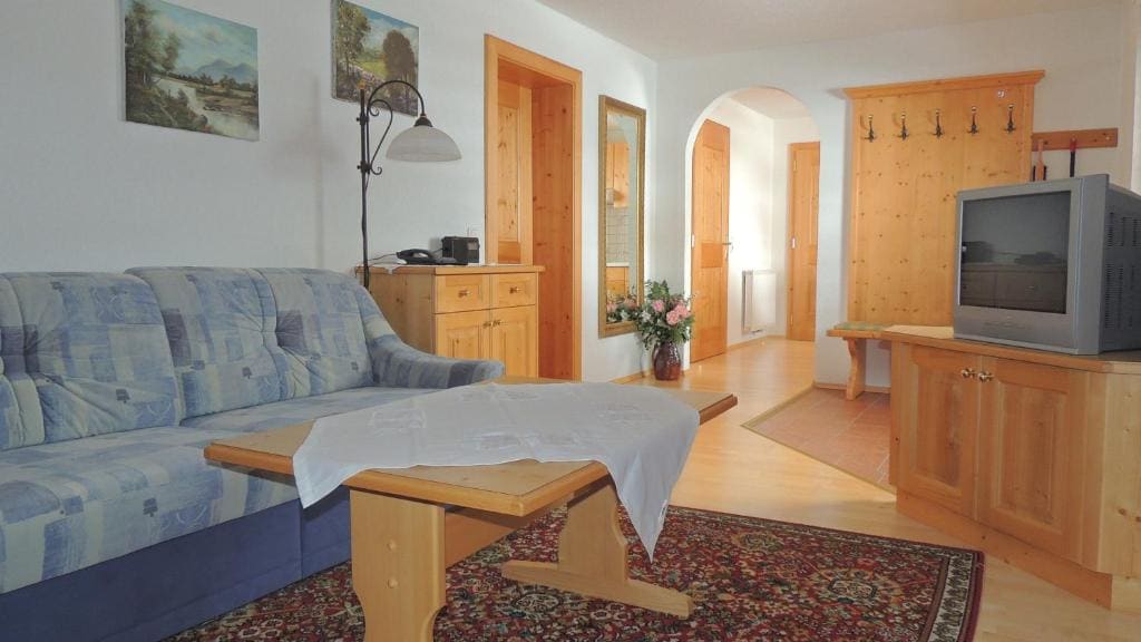 One Bedroom Apartment room - Image 3
