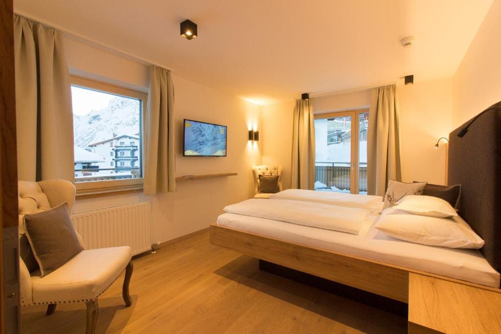 Two-Bedroom Suite room - Image 1