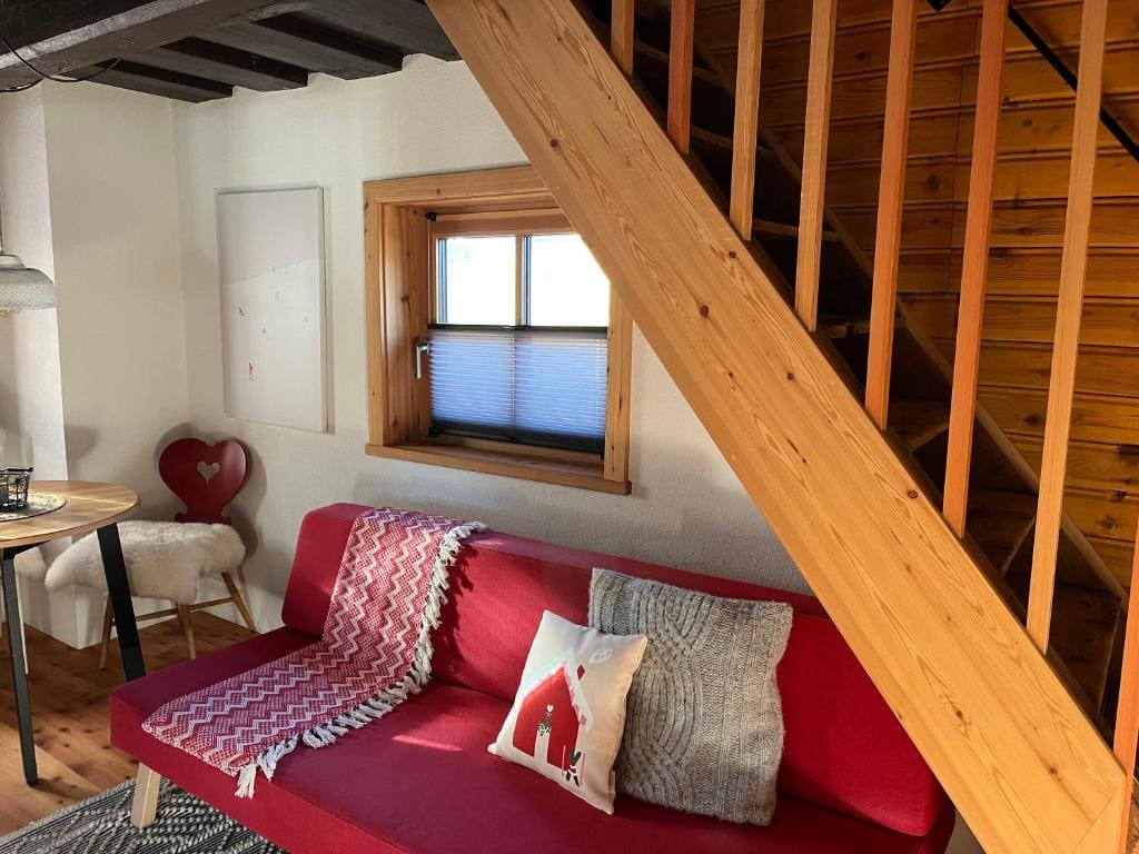 Apartment - Split Level room - Image 3