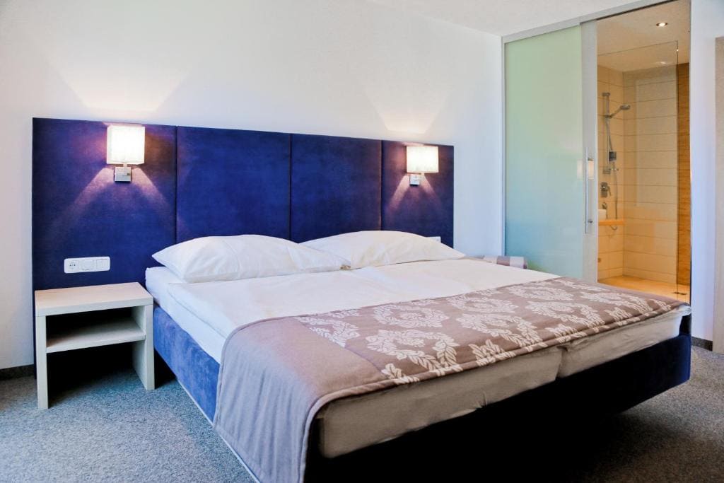 Junior Suite with Balcony room - Image 2