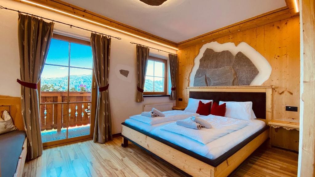 Triple Room with Balcony room - Image 1