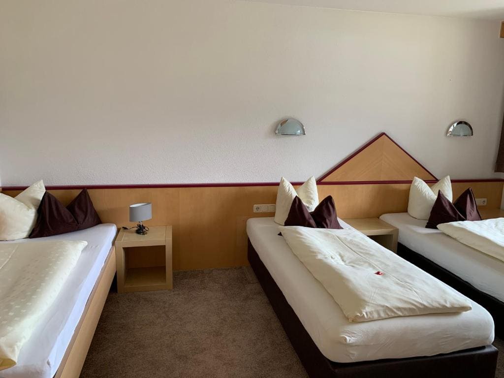 One-Bedroom Apartment room - Image 3