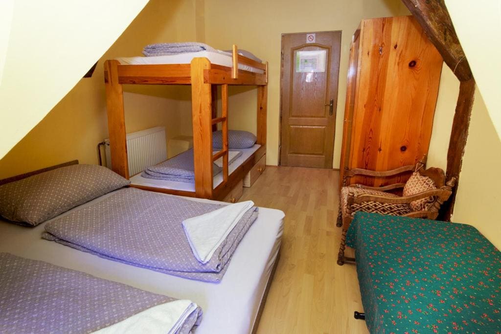Standard Quadruple Room with Shared Bathroom room - Image 1