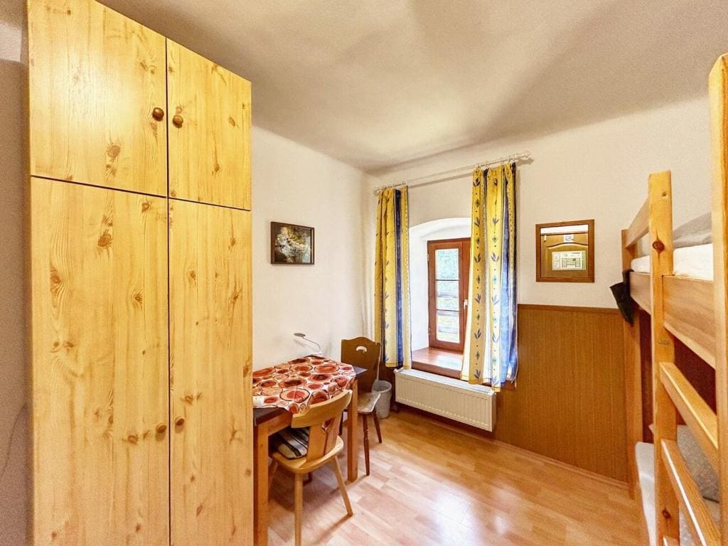 Twin Room with Private Bathroom room - Image 1