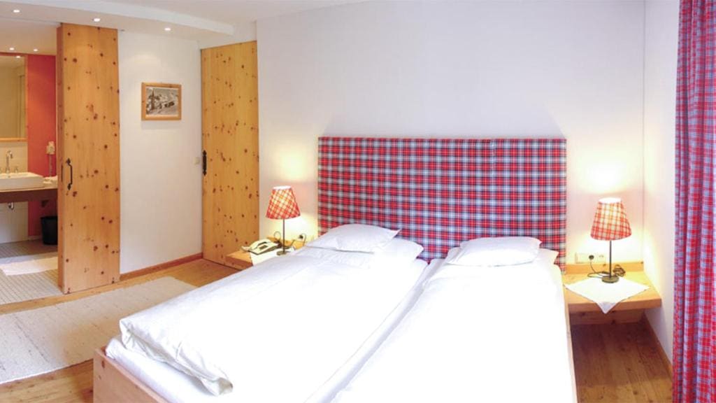 Suite room - Image 3