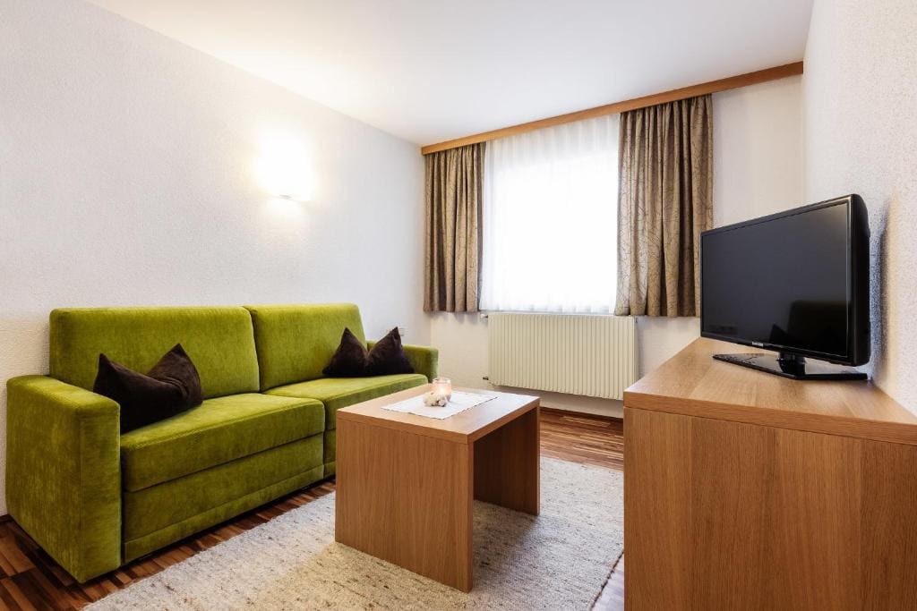 Suite room - Image 1