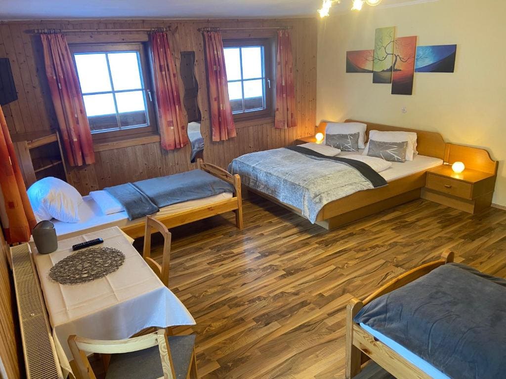 Quadruple Room room - Image 3