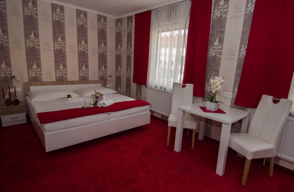 Double Room room - Image 2