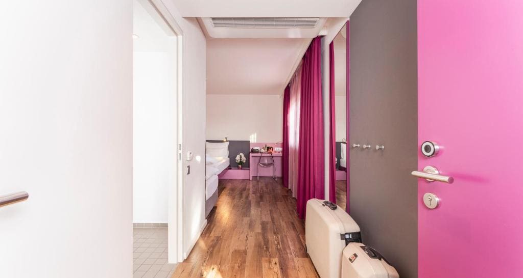Comfort Triple Room room - Image 3