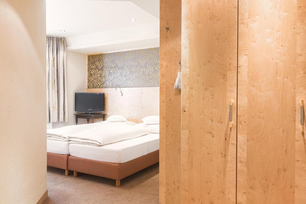 Budget Double Room room - Image 3