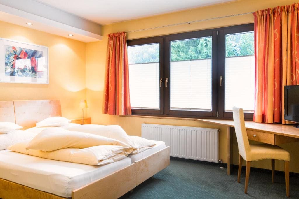 Standard Double Room room - Image 2